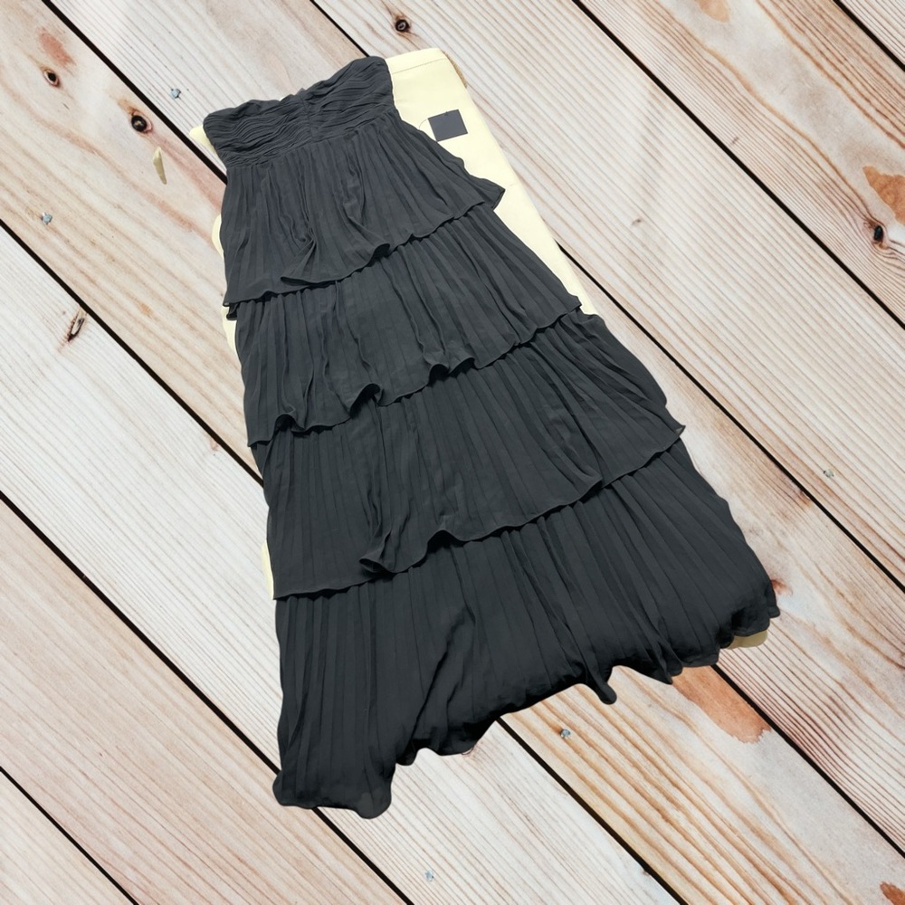 NWT Lulus M black strapless pleated tiered maxi dress - Picture 2 of 14